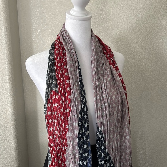 Louis Vuitton scarf (pleated) - Picture 1 of 6